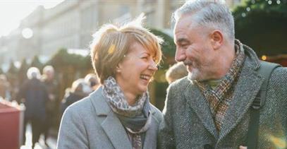 older-couple-holiday-shopping